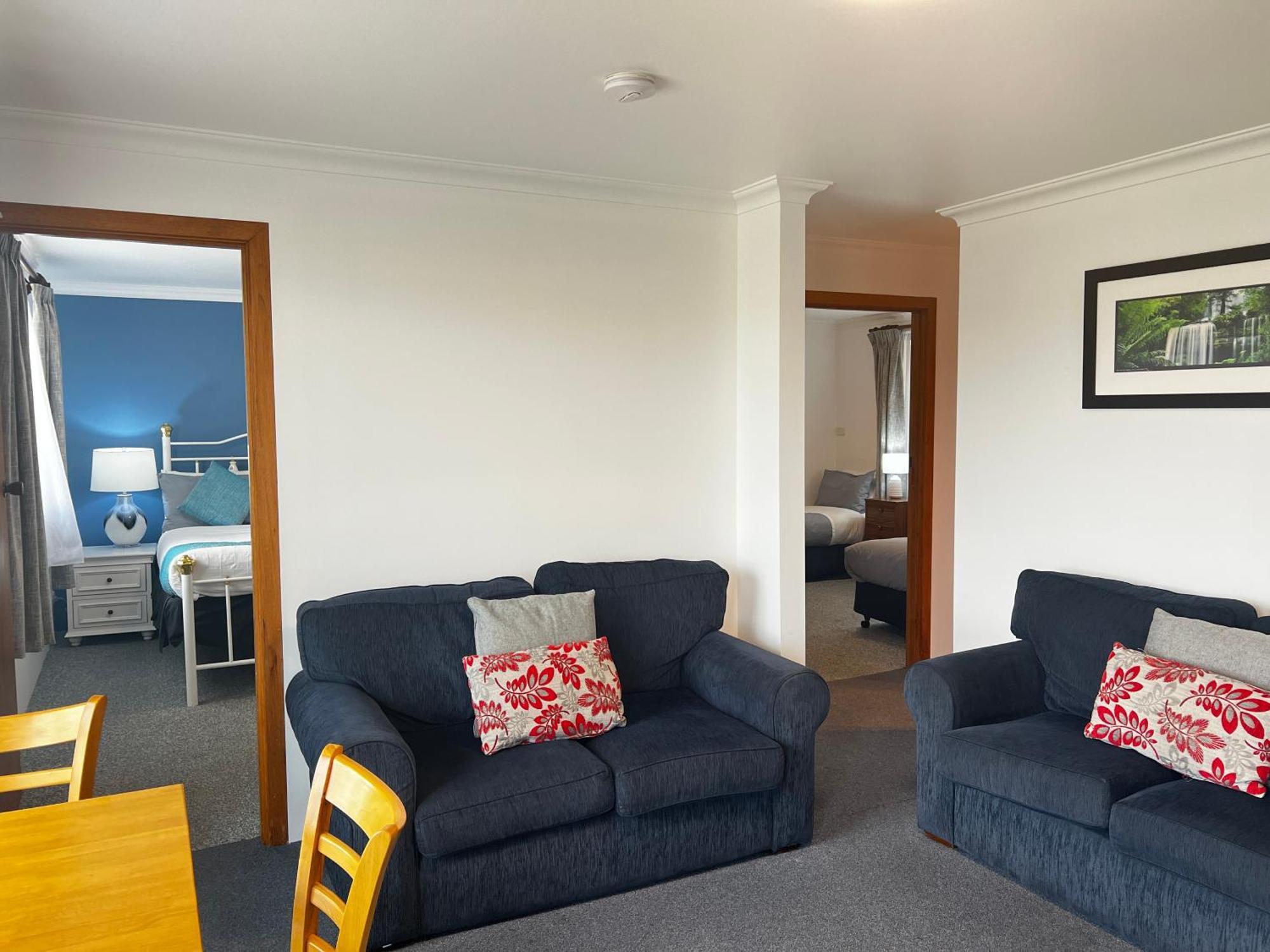 Regatta Point Tavern & Holiday park Strahan